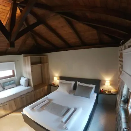 Hara's Holiday home